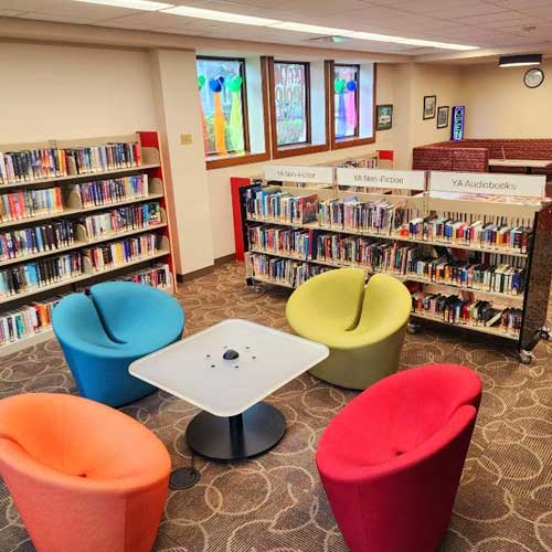 EFPL Teen Area with Fun Chairs and Table